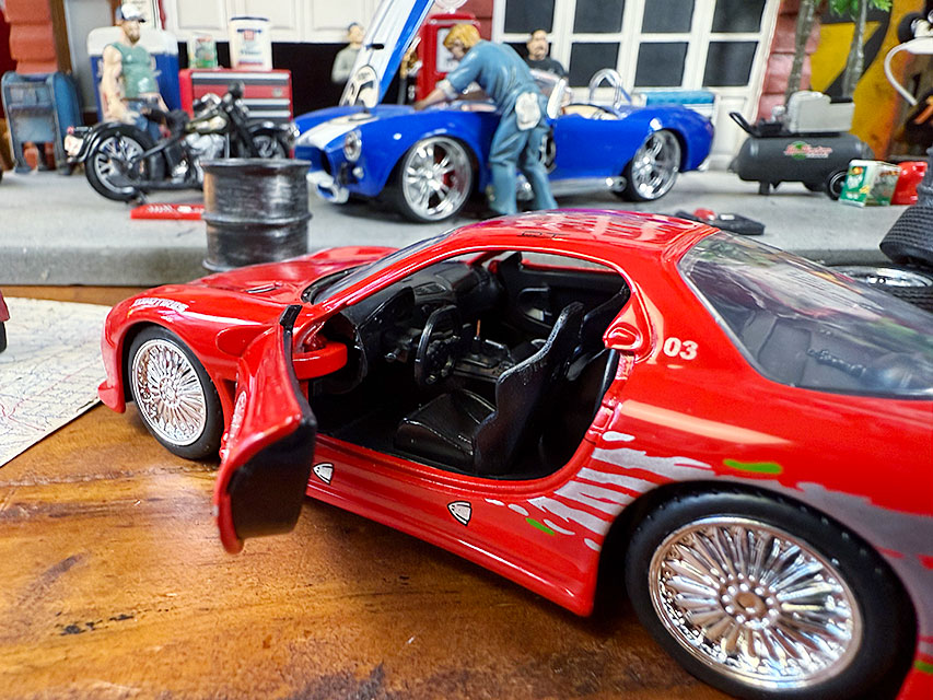 Jada　映画　ワイルドスピード　ダイキャストミニカー　1/32スケール　（ドム　マツダ　RX-7） ■ アメリカン雑貨 アメリカ雑貨 |  | 04