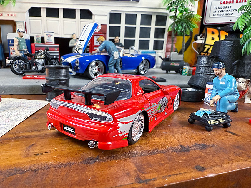 Jada　映画　ワイルドスピード　ダイキャストミニカー　1/32スケール　（ドム　マツダ　RX-7） ■ アメリカン雑貨 アメリカ雑貨 |  | 05