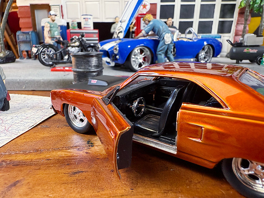 プリムスロードランナー 440GBBL 赤 1/18scale Amazon | xxGMP/'70 Plymouthプリムス ロードランナー 1/18 ワイスピ