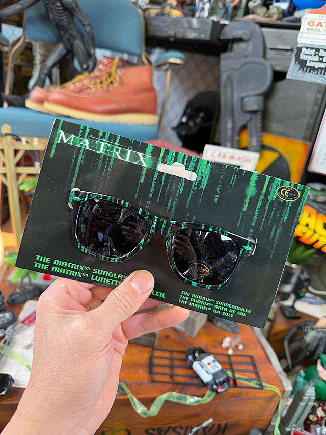 映画　マトリックス　オフィシャル　サングラス　UV400 ■ アメリカン雑貨 アメリカ雑貨 |  | 03