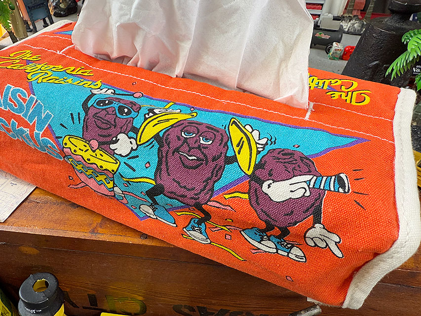 カリフォルニアレーズン　ティッシュカバー ■ アメリカン雑貨 アメリカ雑貨 |  | 03