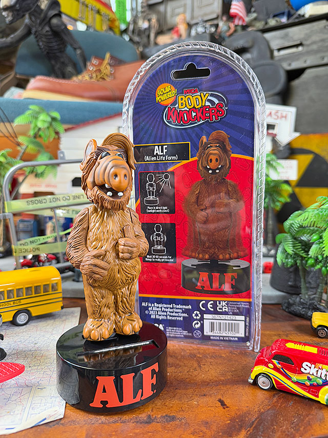 NECA　アルフ　ボディノッカー　太陽光でユラユラゆれる ■ アメリカ雑貨 アメリカン雑貨 |  | 06