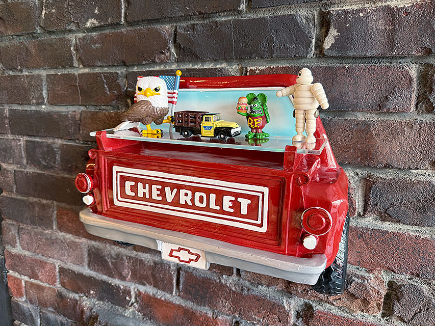 シボレー　3100　ピックアップトラック　カーシェルフ　Sサイズ　（レッド） ■ アメリカン雑貨 アメリカ雑貨 | 