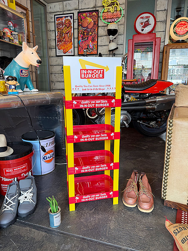 アドバタイジング ストアディスプレイ 4段ラック （インナウト