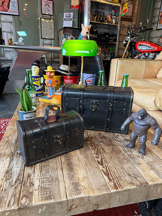 海賊宝箱　アンティークトランクケース　2個セット　（レトロブラック） ■ アメリカン雑貨 アメリカ雑貨 | 