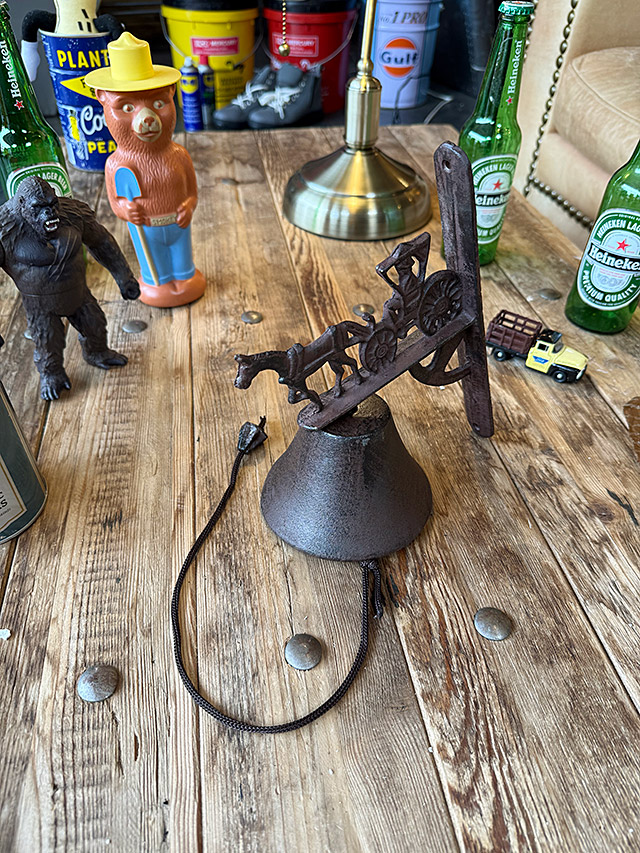 馬車のガーデンベル　鋳鉄製 ■ アメリカン雑貨 アメリカ雑貨 |  | 02