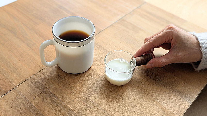 ウッデンハンドル　ピッチャー　耐熱ガラス製　ミニピッチャー ■ アメリカン雑貨 アメリカ雑貨 |  | 07