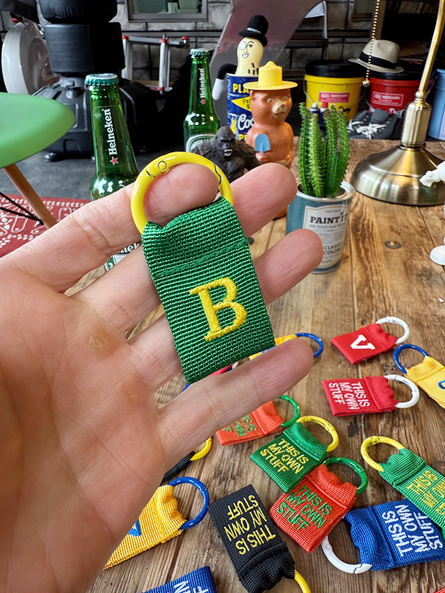 カレッジ　イニシャルレター　タグ　（B）　キーホルダー ■ アメリカン雑貨 アメリカ雑貨 |  | 02
