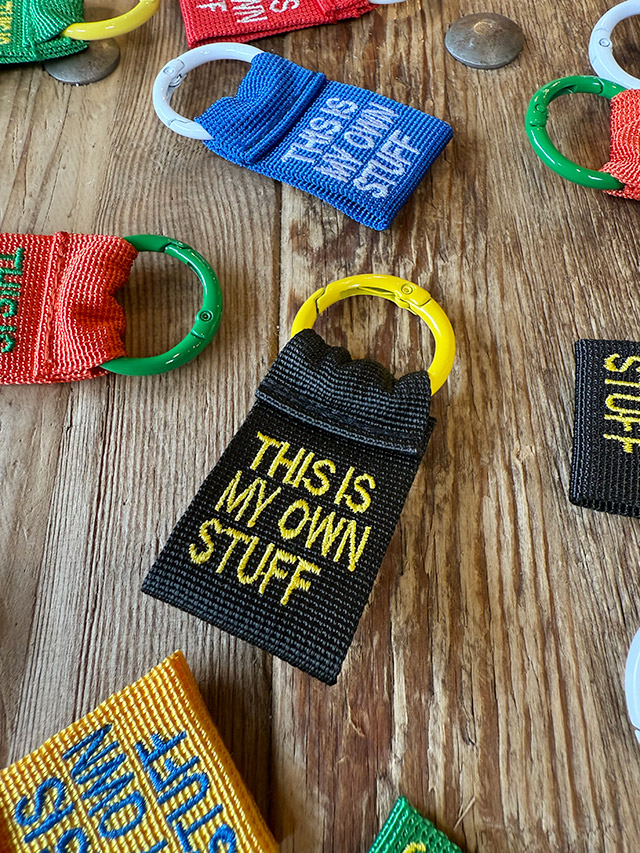 カレッジ　イニシャルレター　タグ　（L）　キーホルダー ■ アメリカン雑貨 アメリカ雑貨 |  | 01