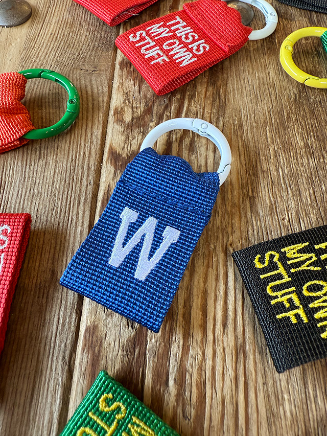 カレッジ　イニシャルレター　タグ　（W）　キーホルダー ■ アメリカン雑貨 アメリカ雑貨 | 