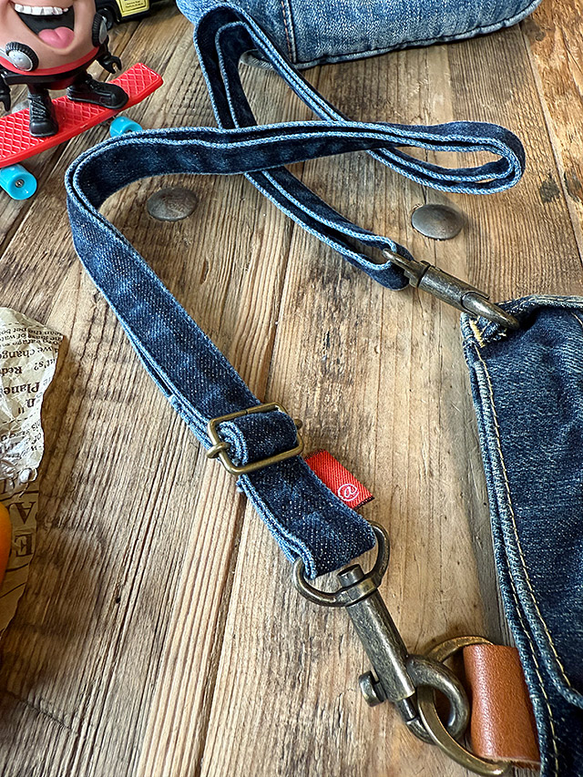 アライヤン　ショルダーストラップ　（濃色）　岡山産デニム　MADE IN JAPAN　デニムループ　※こちらはストラップのみです |  | 06