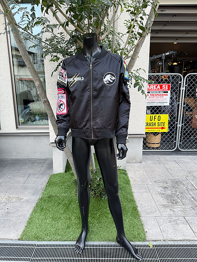 【ジュラシック•ワールド　スカジャン　ジュラシック•パーク　ジュラシックワールド 楽天市場】キャラジャン ジュラシックワールド ポップアップ