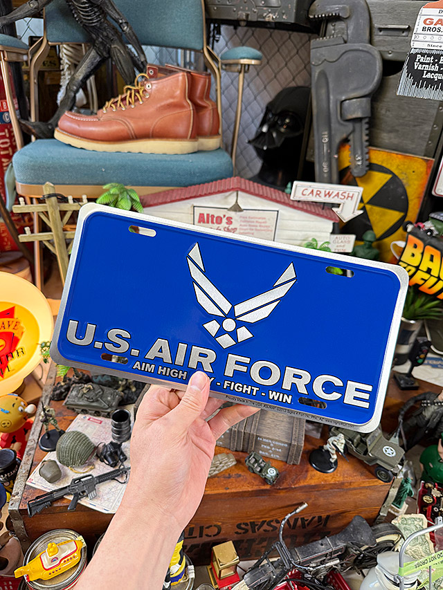 U.S.エアフォース　ミリタリーライセンスプレート　（現行ロゴ/アルミニウム） ■ アメリカン雑貨 アメリカ雑貨 |  | 02