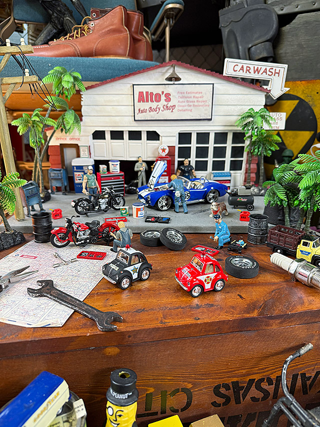 ファニー　クラシックビートル　ポリスカー＆消防車　ダイキャストミニカー　（2台セット） ■ アメリカン雑貨 アメリカ雑貨 |  | 06