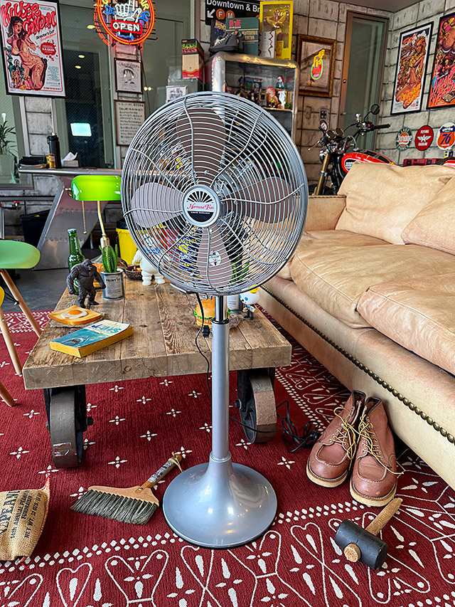 扇風機　ハモサ　レトロファン　フロア　（シルバー）　HERMOSA RETORO FAN FLOOR　首振り　風量3段階　省エネ　サーキュレーター 爆買 |  | 01