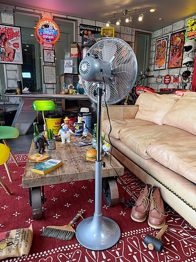 昭和レトロ　ポップ　扇風機　大型　インテリア　雑貨　ファン　サーキュレーター klf2057-wakeari.jpg