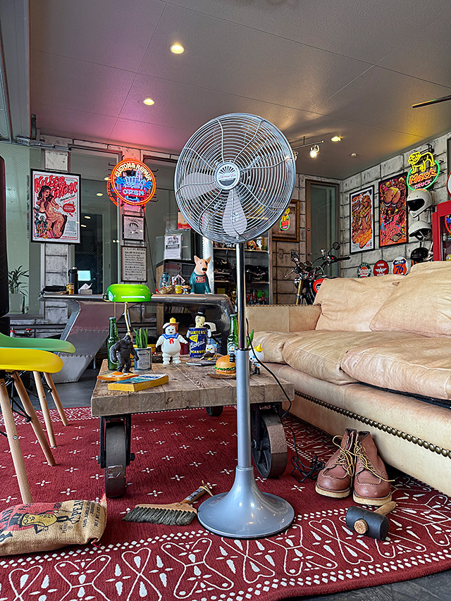 扇風機　ハモサ　レトロファン　フロア　（シルバー）　HERMOSA RETORO FAN FLOOR　首振り　風量3段階　省エネ　サーキュレーター 爆買 |  | 09