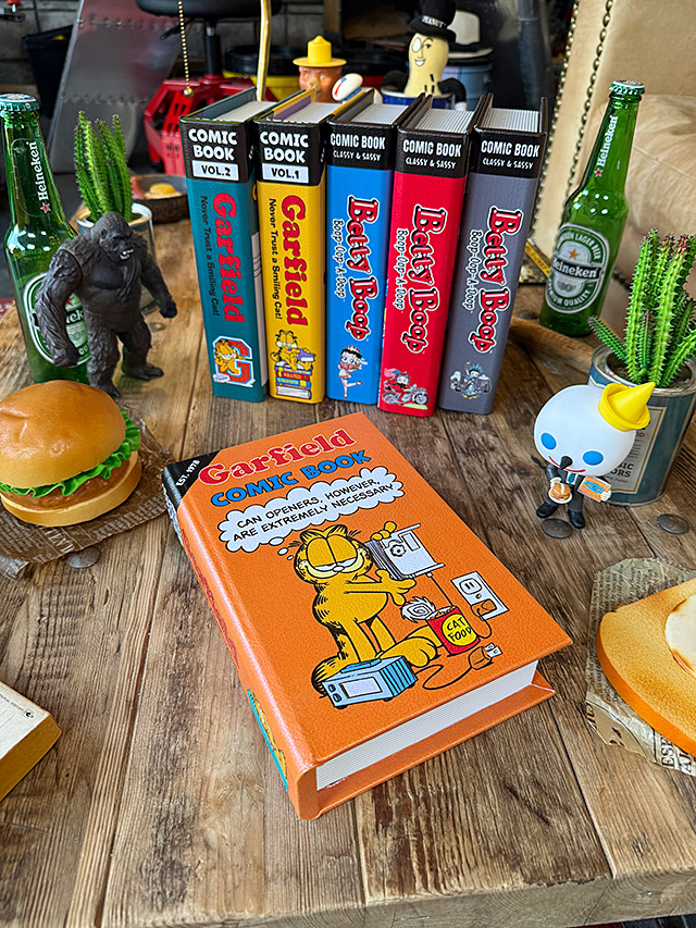 ガーフィールド　コミック　ブックボックス　（3冊セット）　シークレットボックス　隠し収納箱 ■ アメリカン雑貨 アメリカ雑貨 |  | 04