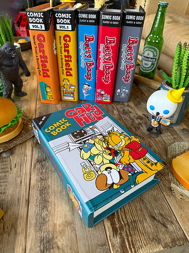 ガーフィールド　コミック　ブックボックス　（3冊セット）　シークレットボックス　隠し収納箱 ■ アメリカン雑貨 アメリカ雑貨 |  | 03