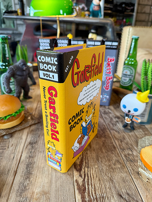 ガーフィールド　コミック　ブックボックス　（イエロー）　シークレットボックス　隠し収納箱 ■ アメリカン雑貨 アメリカ雑貨 |  | 03