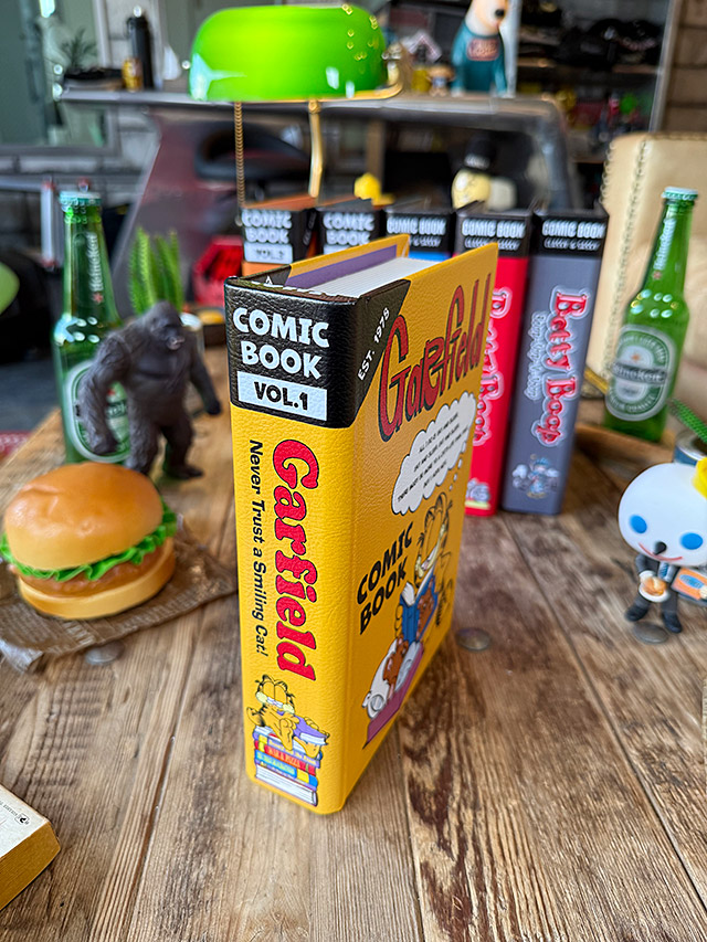 ガーフィールド　コミック　ブックボックス　（イエロー）　シークレットボックス　隠し収納箱 ■ アメリカン雑貨 アメリカ雑貨 |  | 05