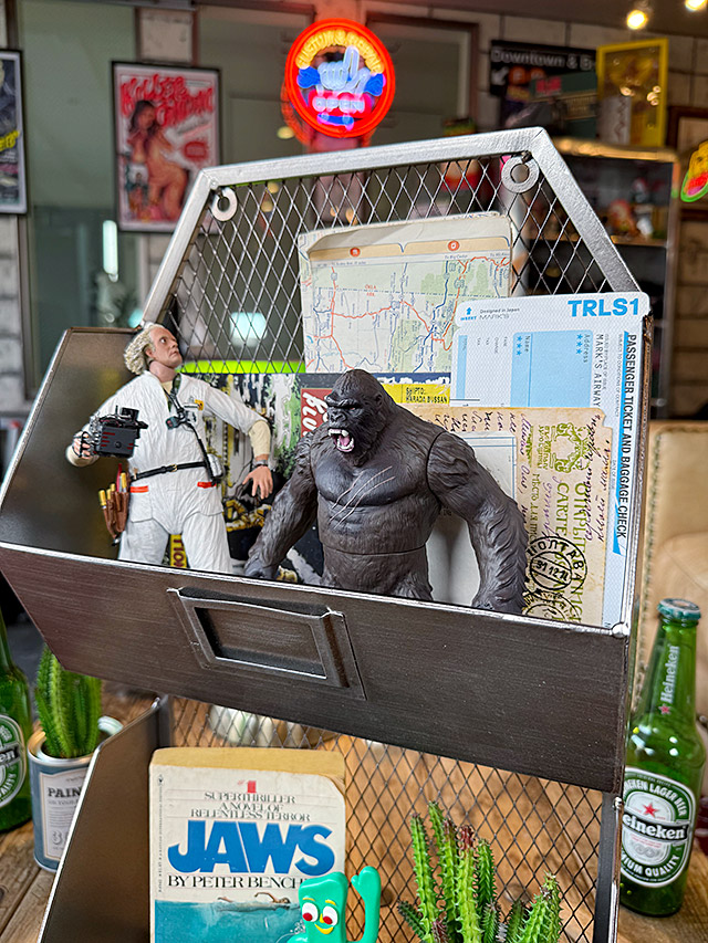 インダストリアル　メタルウォールラック　2段タイプ　壁掛け収納　レターラック ■ アメリカン雑貨 アメリカ雑貨 |  | 02