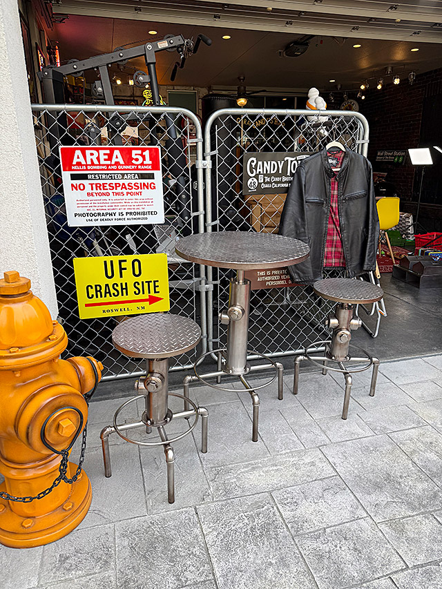 インダストリアル　ウォーターパイプ　メタルテーブル　＆　メタルスツール2脚　合計3点セット ■ アメリカン雑貨 アメリカ雑貨 |  | 04