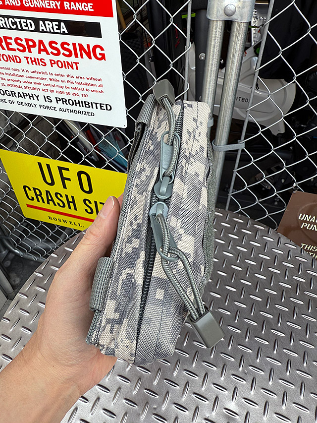 ミリタリー　モールポーチ　B-5901　（ACU/デジカモ） ■ アメリカ雑貨 アメリカン雑貨 |  | 02