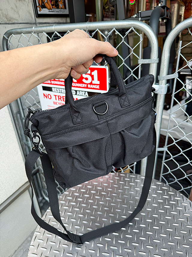 米軍タイプ　ミニ　ヘルメットバッグ　（ブラック）　2WAYバッグ　ショルダーストラップ付き　トートバッグ |  | 06