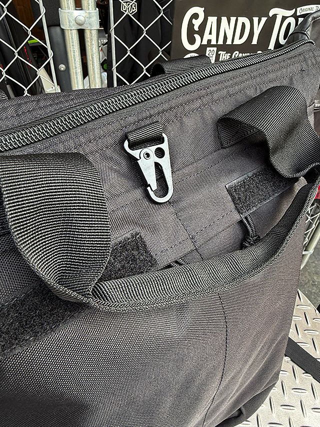 ミリタリー　U.S.タイプ　3WAYヘルメットバッグ　（ブラック）　トート＆リュック＆ショルダー ■ アメリカン雑貨 アメリカ雑貨 |  | 02