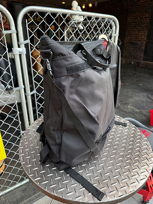 ミリタリー　U.S.タイプ　3WAYヘルメットバッグ　（ブラック）　トート＆リュック＆ショルダー ■ アメリカン雑貨 アメリカ雑貨 |  | 03