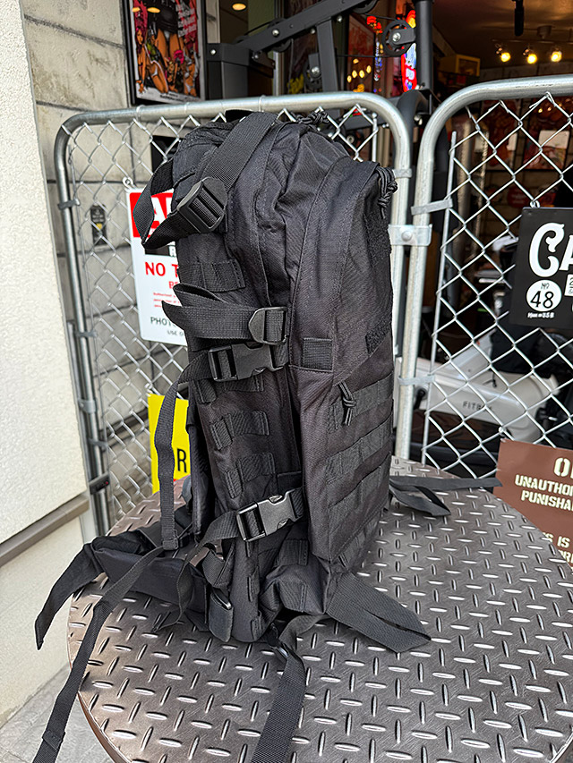 米軍タイプ　A-3　ミリタリー　バックパック　40L　（ブラック）　U.S.タイプ　リュック ■ アメリカン雑貨 アメリカ雑貨 |  | 03