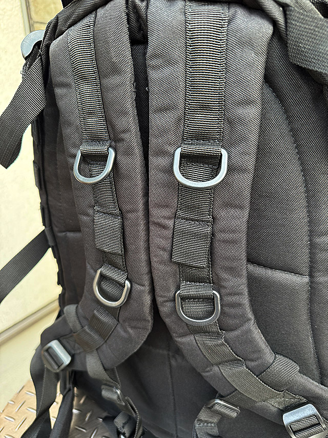 米軍タイプ　A-3　ミリタリー　バックパック　40L　（ブラック）　U.S.タイプ　リュック ■ アメリカン雑貨 アメリカ雑貨 |  | 05