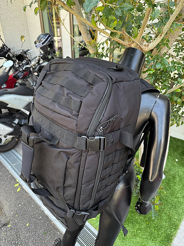 ミリタリー　B-126　3WAY　シーサックバッグ　大容量　45Lサイズ　（ブラック）　リュック　ショルダーバッグ　ボストンバッグ |  | 03