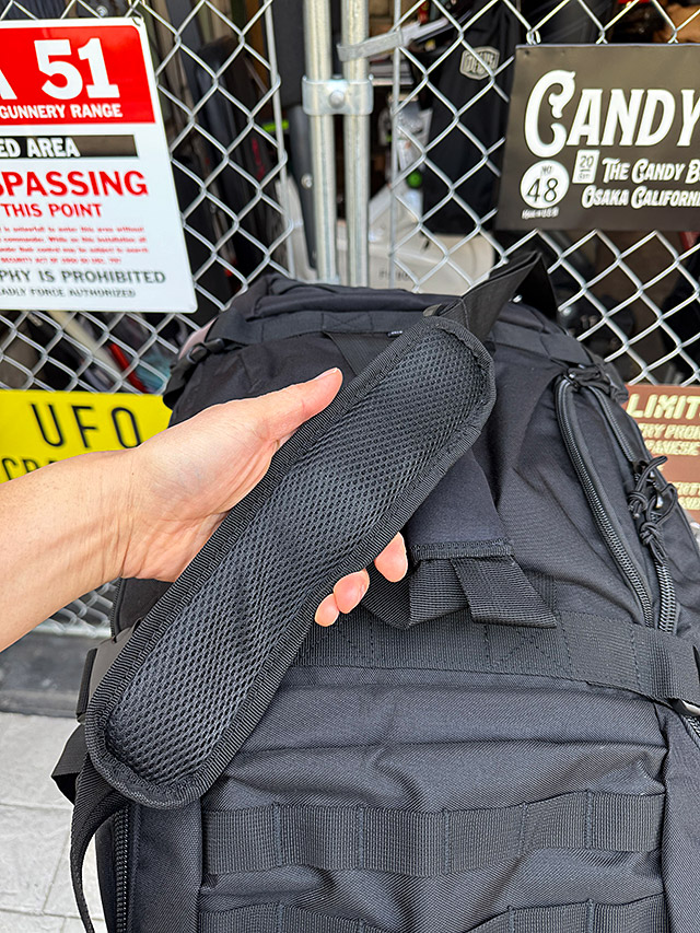 ミリタリー　B-126　3WAY　シーサックバッグ　大容量　45Lサイズ　（ブラック）　リュック　ショルダーバッグ　ボストンバッグ |  | 11