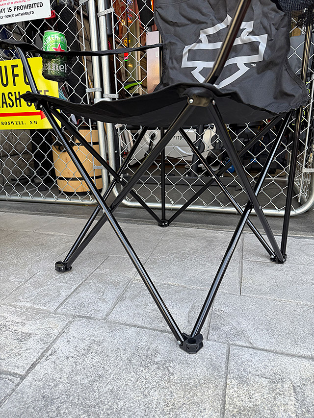 【希少品！】ハーレーダビッドソン　ブラック折りたたみアウトドアチェア ロゴ付き Harley Davidson（ハーレー・ダビッドソン） B&S 折り畳みイス （収納