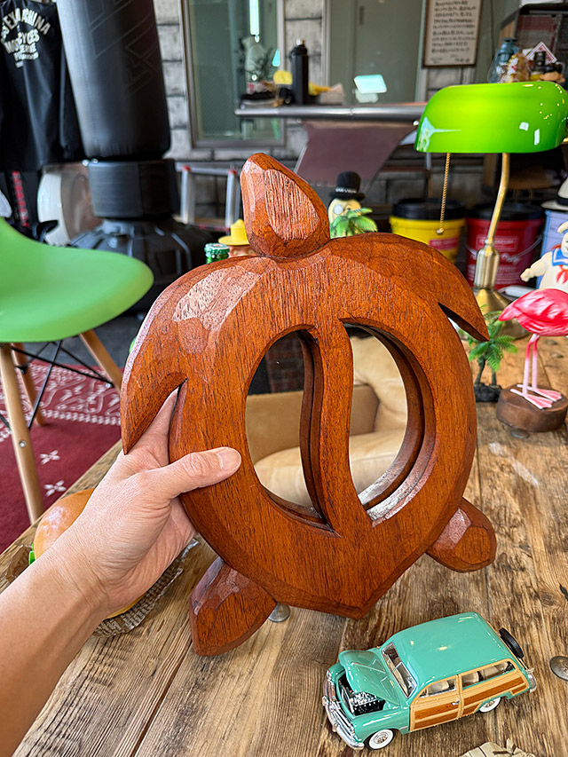 幸せを運ぶハワイの海の守り神　ホヌ　ウッデン　ウォールミラー　木製　鏡 ■ アメリカン雑貨 アメリカ雑貨 | 