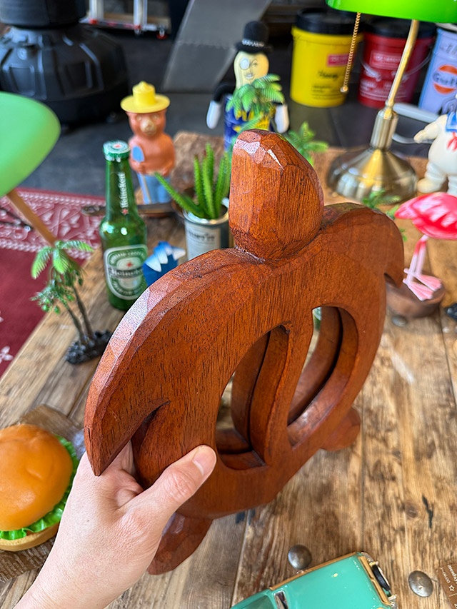 幸せを運ぶハワイの海の守り神　ホヌ　ウッデン　ウォールミラー　木製　鏡 ■ アメリカン雑貨 アメリカ雑貨 |  | 01