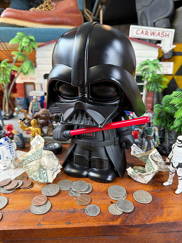 ダースベーダー貯金箱♪ Amazon.co.jp: スタ ーウォーズ ダースベーダー トーキング