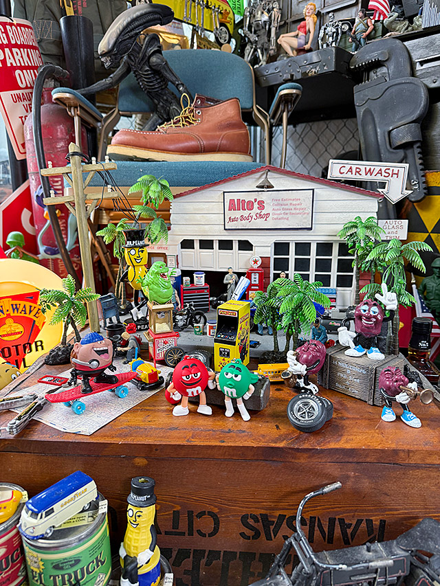 M&M's　PVCフィギュア　キーホルダー　（2体セット） ■ アメリカン雑貨 アメリカ雑貨 |  | 02