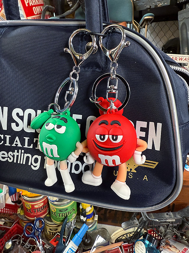 M&M's　PVCフィギュア　キーホルダー　（2体セット） ■ アメリカン雑貨 アメリカ雑貨 |  | 06