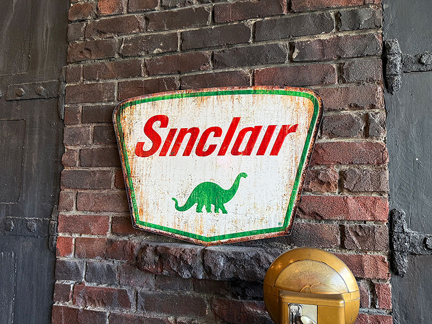 ド迫力！特大サイズ看板　シンクレア　ビッグサイズサイン　エンボスティンサイン　■ アメリカン雑貨 アメリカ雑貨 |  | 04