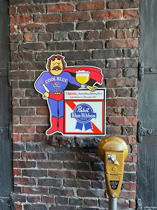 ド迫力！特大サイズ看板　パブスト　クールブルー　ビッグサイズサイン　エンボスティンサイン |  | 03