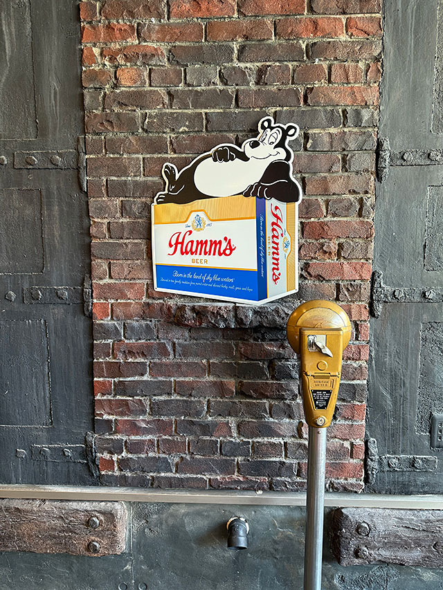 ド迫力！特大サイズ看板　ハムズビール　ハムズベアー　　ビッグサイズサイン　エンボスティンサイン ■ アメリカン雑貨 アメリカ雑貨 |  | 02