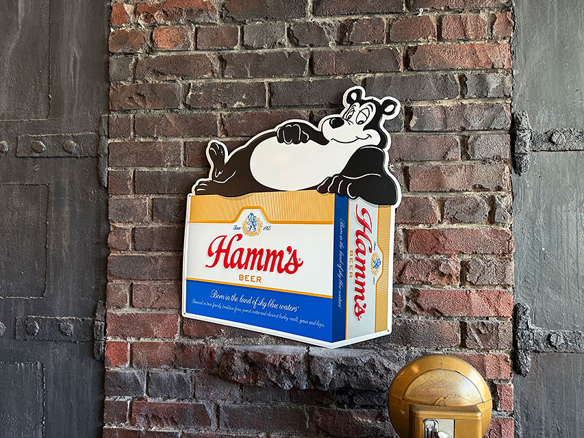 ド迫力！特大サイズ看板　ハムズビール　ハムズベアー　　ビッグサイズサイン　エンボスティンサイン ■ アメリカン雑貨 アメリカ雑貨 |  | 03