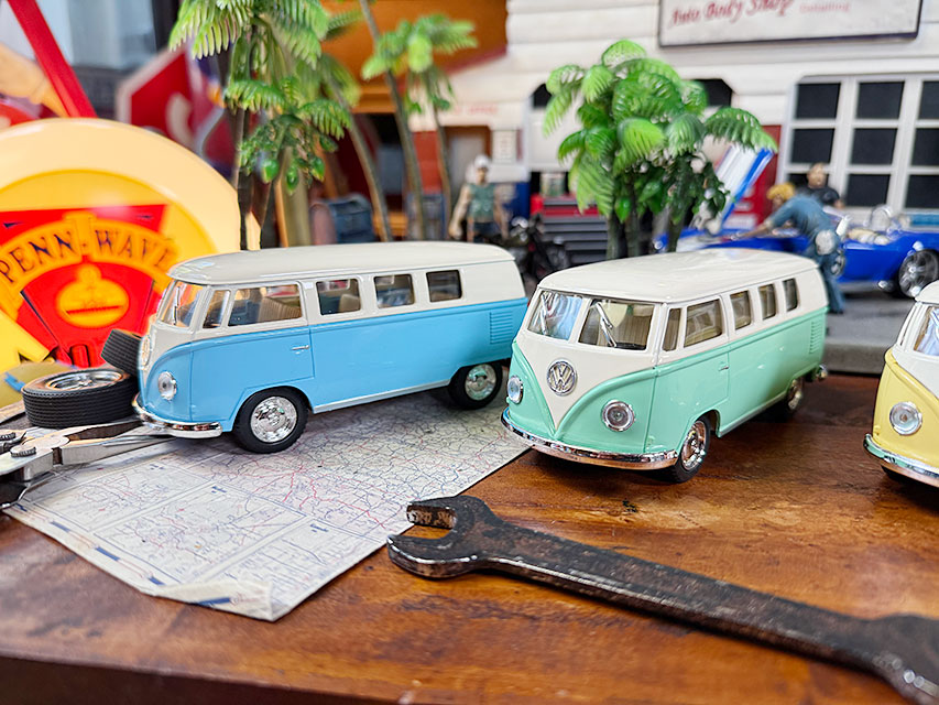 ‼️お値下げ‼️ VWバス まとめ売り 【レア】1/24・1/43 モデルカー他 2025年最新】Yahoo!オークション -ワーゲンバスミニカーの中古品