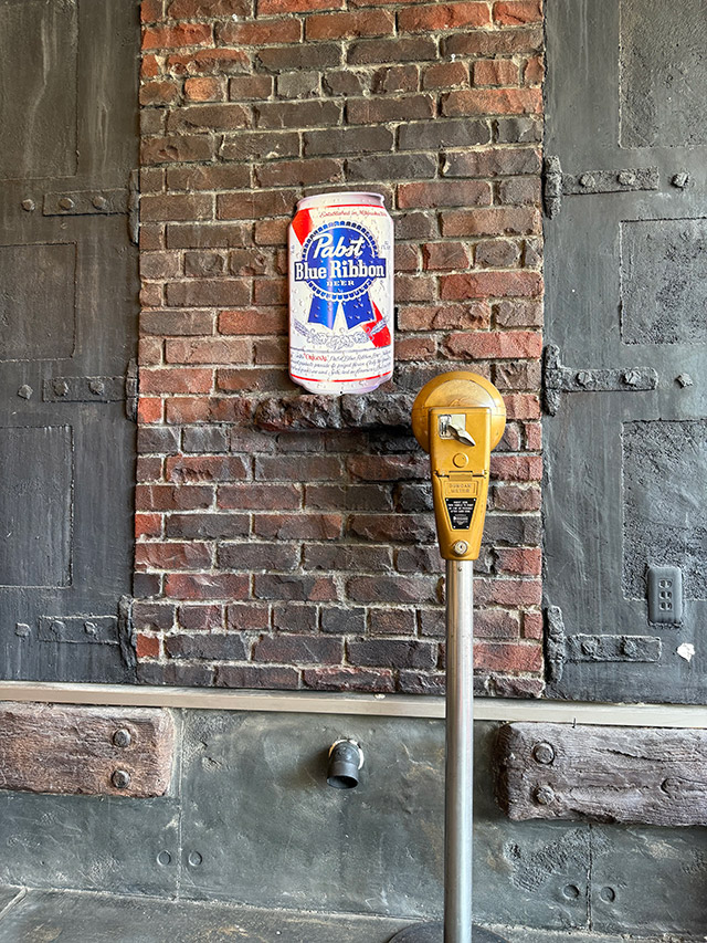 パブスト　ブルーリボン　ビール缶　エンボス　ティンサイン　ブリキ看板 ■ アメリカン雑貨 アメリカ雑貨 |  | 04