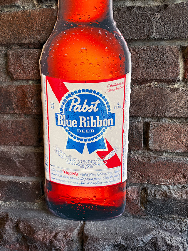 パブスト　ブルーリボン　ビアボトル　エンボス　ティンサイン　ブリキ看板 ■ アメリカン雑貨 アメリカ雑貨 |  | 02
