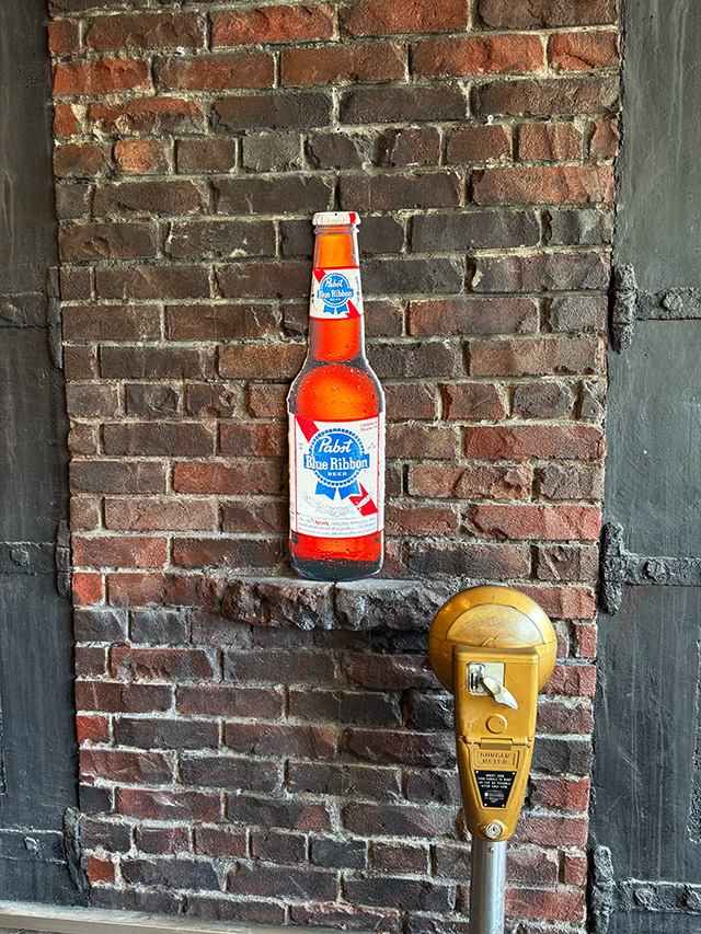 パブスト　ブルーリボン　ビアボトル　エンボス　ティンサイン　ブリキ看板 ■ アメリカン雑貨 アメリカ雑貨 |  | 03