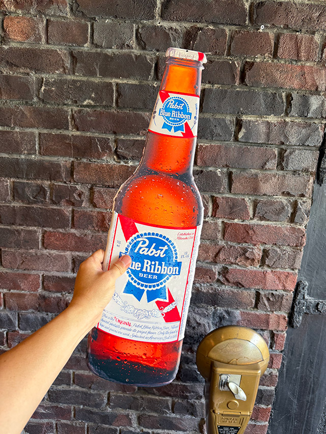 パブスト　ブルーリボン　ビアボトル　エンボス　ティンサイン　ブリキ看板 ■ アメリカン雑貨 アメリカ雑貨 |  | 05